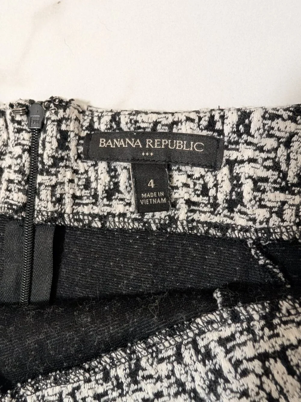 Banana Republic Textured Black and White Mini Skirt